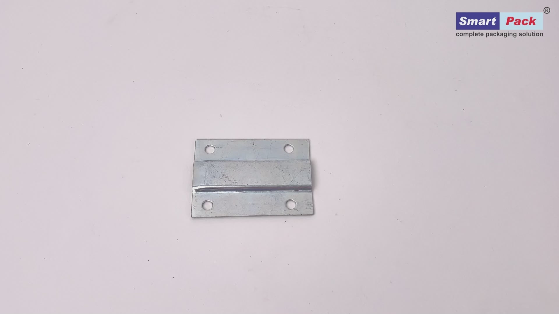 Strap guide for strapping machine