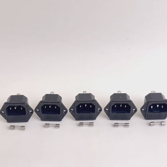 Power socket with fuse for band sealer